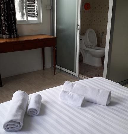 Nong Guest House Pattaya Buitenkant foto