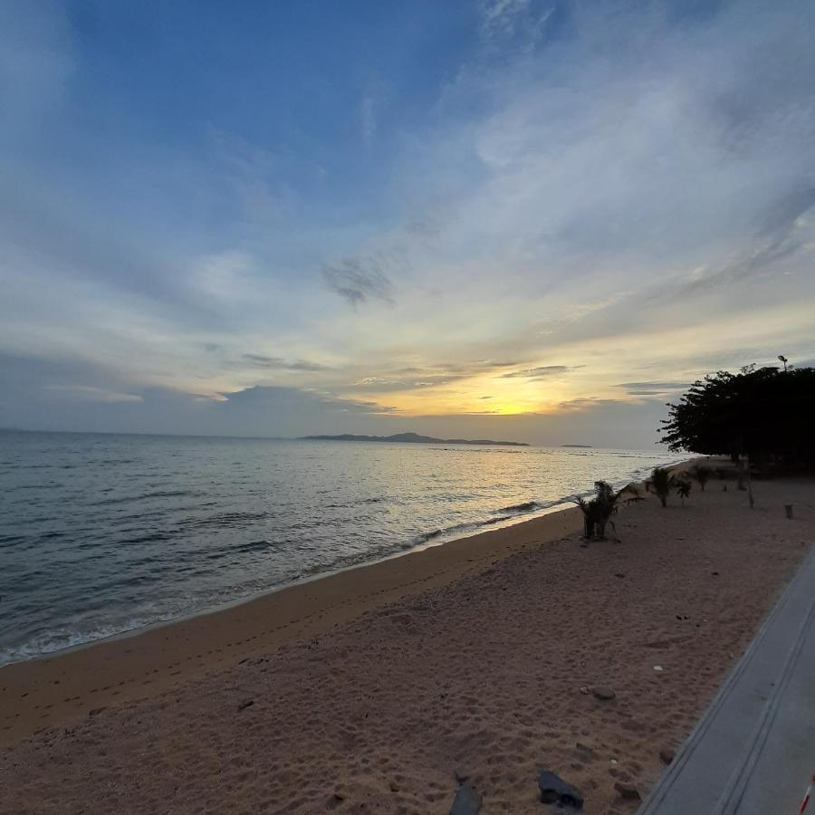 Nong Guest House Pattaya Buitenkant foto