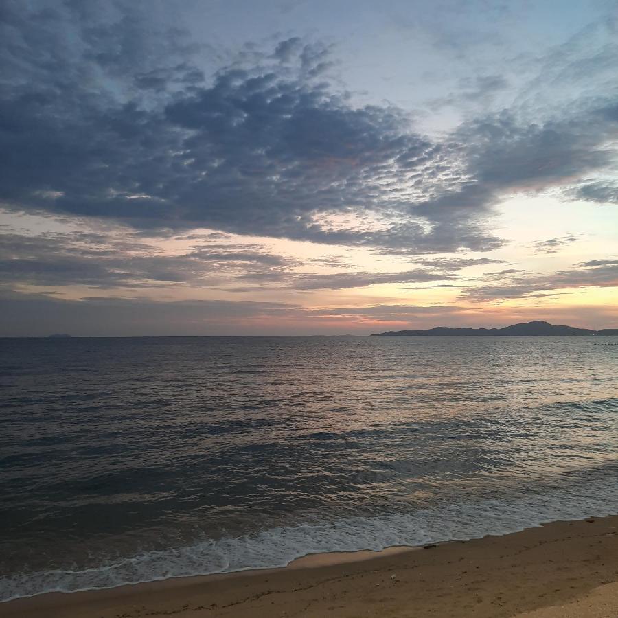 Nong Guest House Pattaya Buitenkant foto