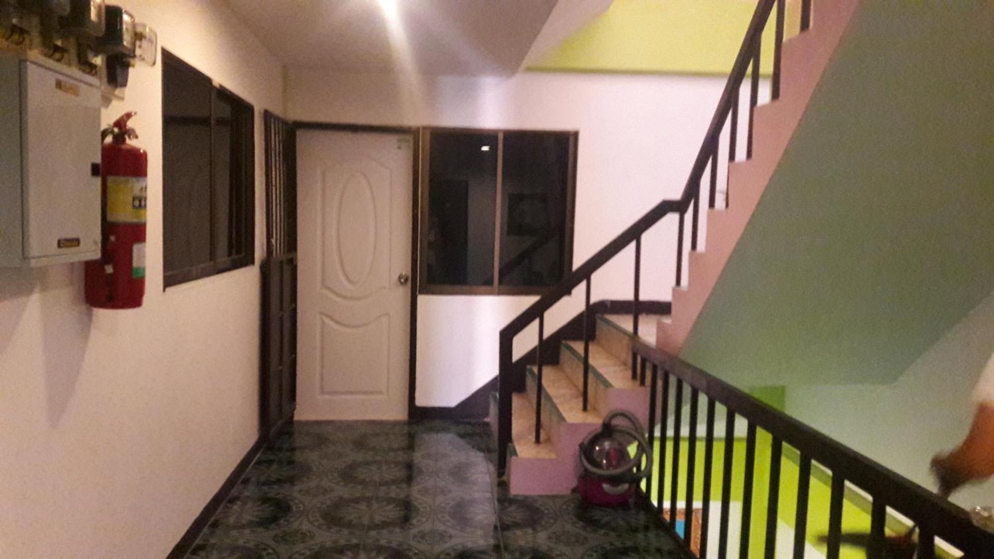 Nong Guest House Pattaya Buitenkant foto