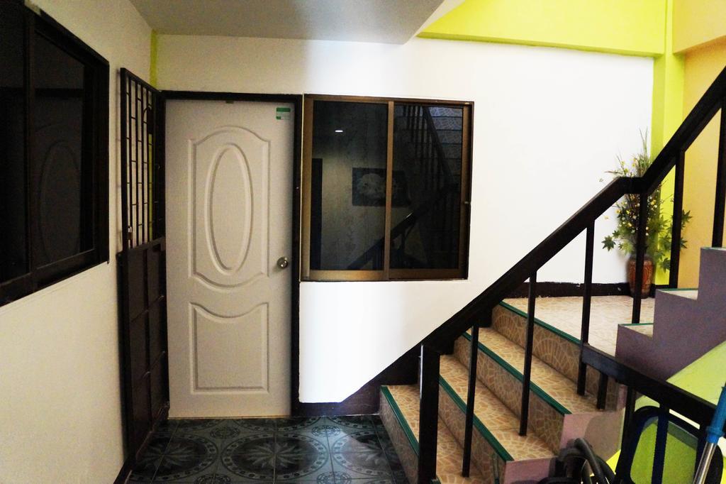 Nong Guest House Pattaya Buitenkant foto