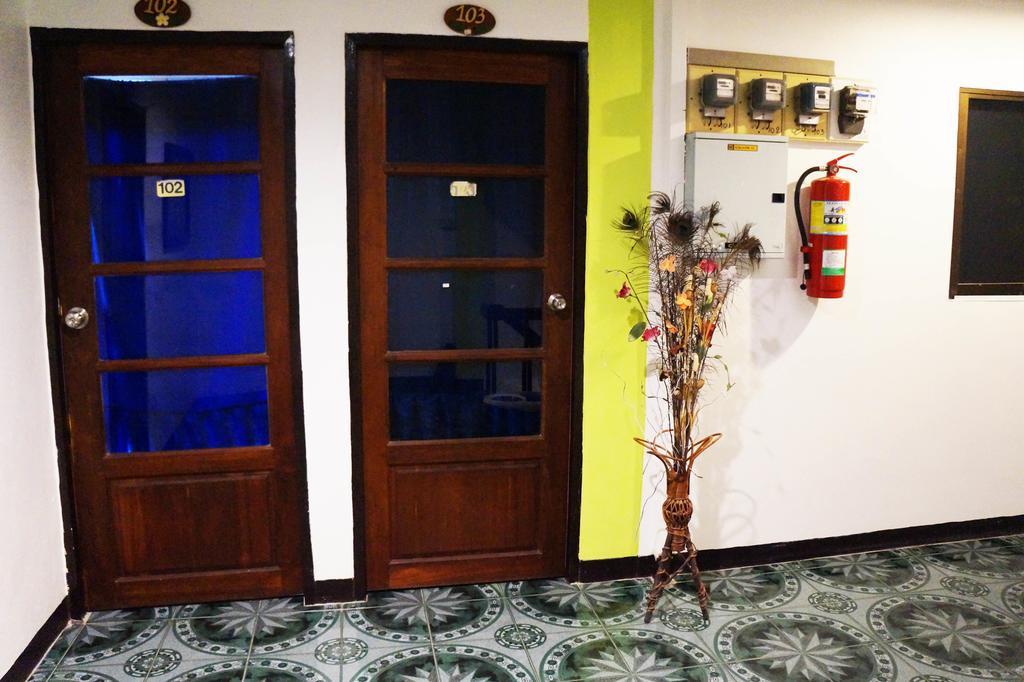 Nong Guest House Pattaya Buitenkant foto