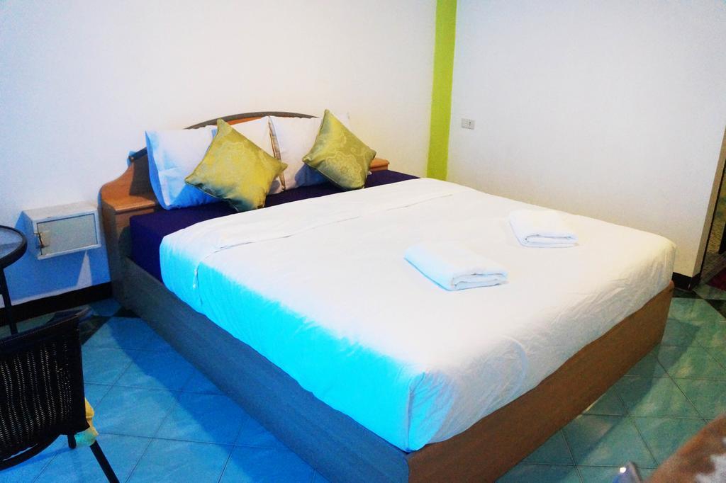 Nong Guest House Pattaya Buitenkant foto