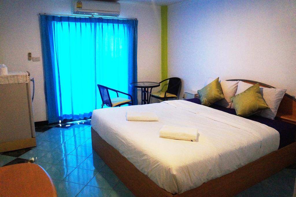 Nong Guest House Pattaya Buitenkant foto