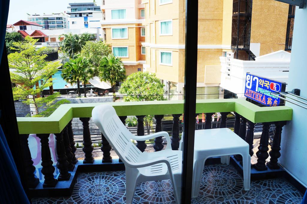 Nong Guest House Pattaya Buitenkant foto
