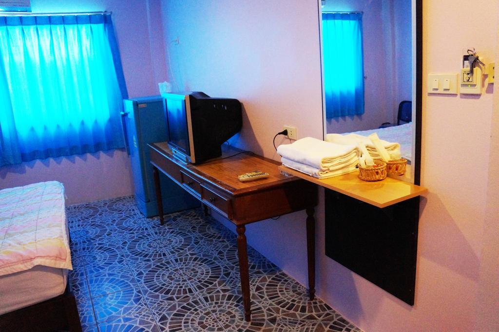Nong Guest House Pattaya Buitenkant foto