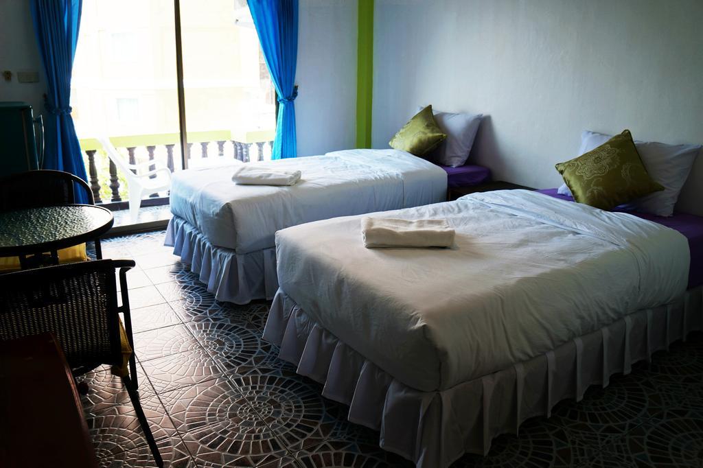 Nong Guest House Pattaya Buitenkant foto