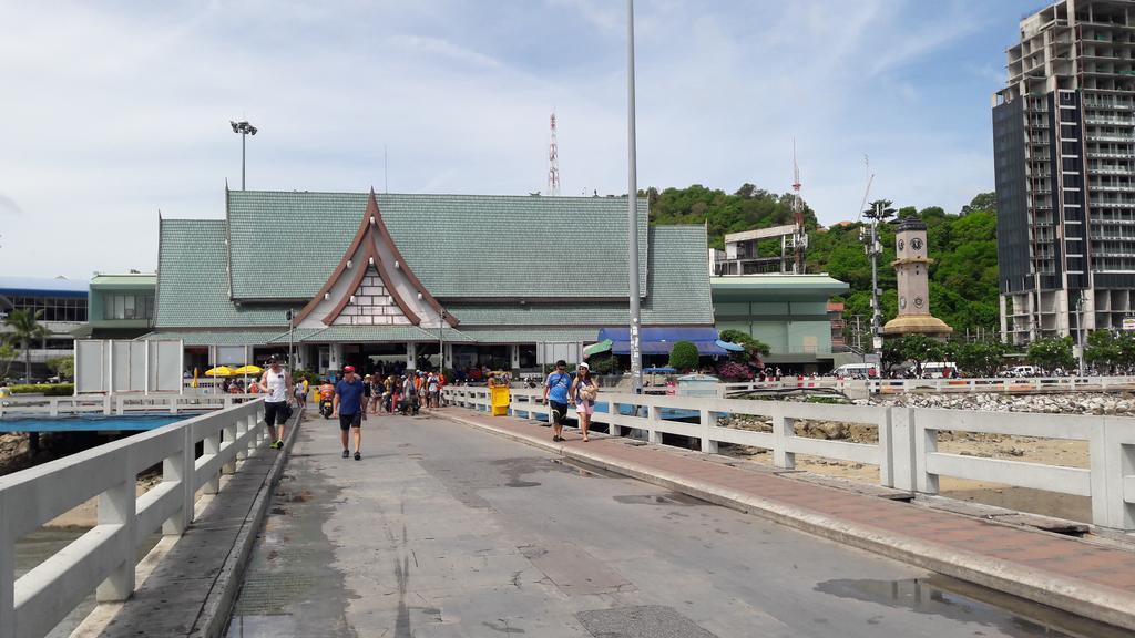 Nong Guest House Pattaya Buitenkant foto