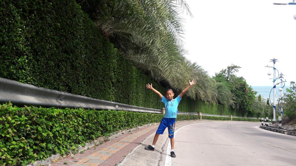 Nong Guest House Pattaya Buitenkant foto