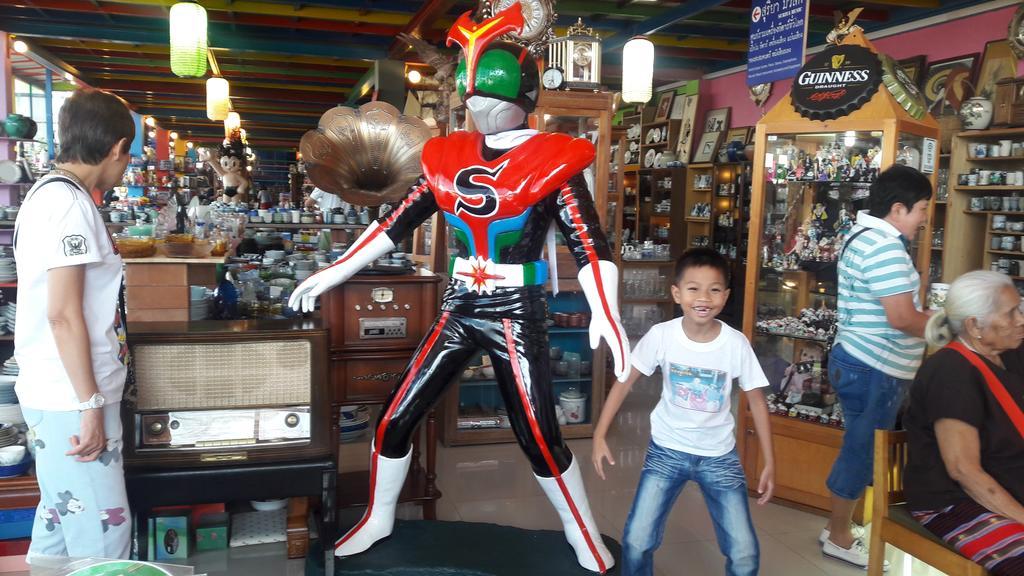Nong Guest House Pattaya Buitenkant foto