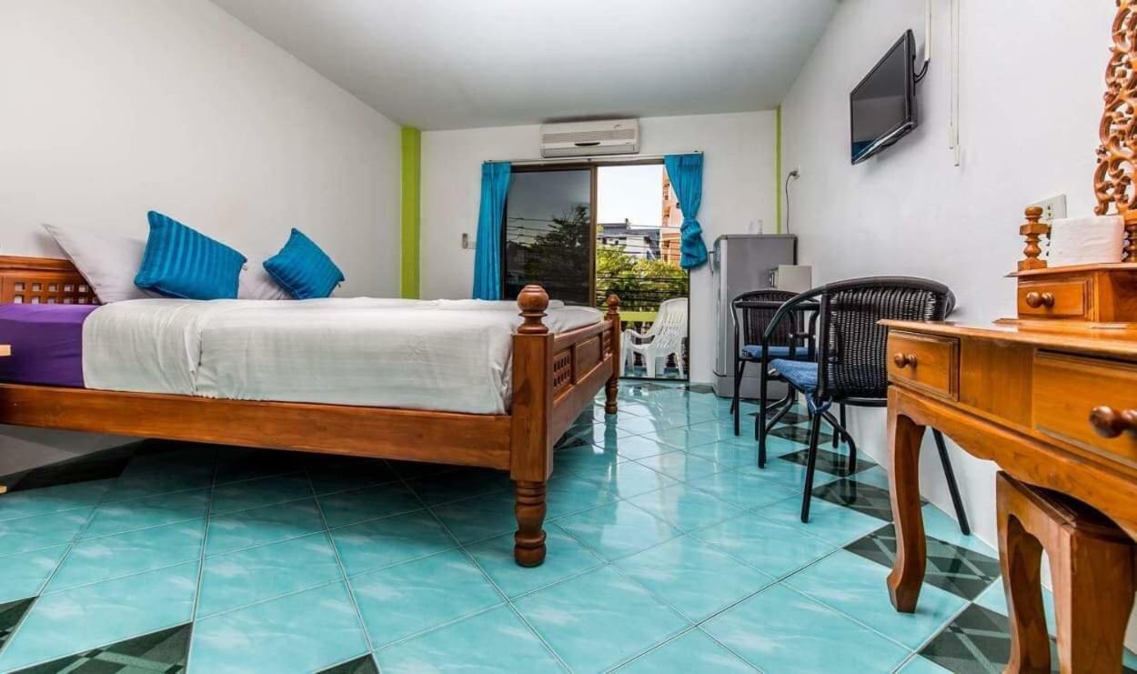 Nong Guest House Pattaya Buitenkant foto