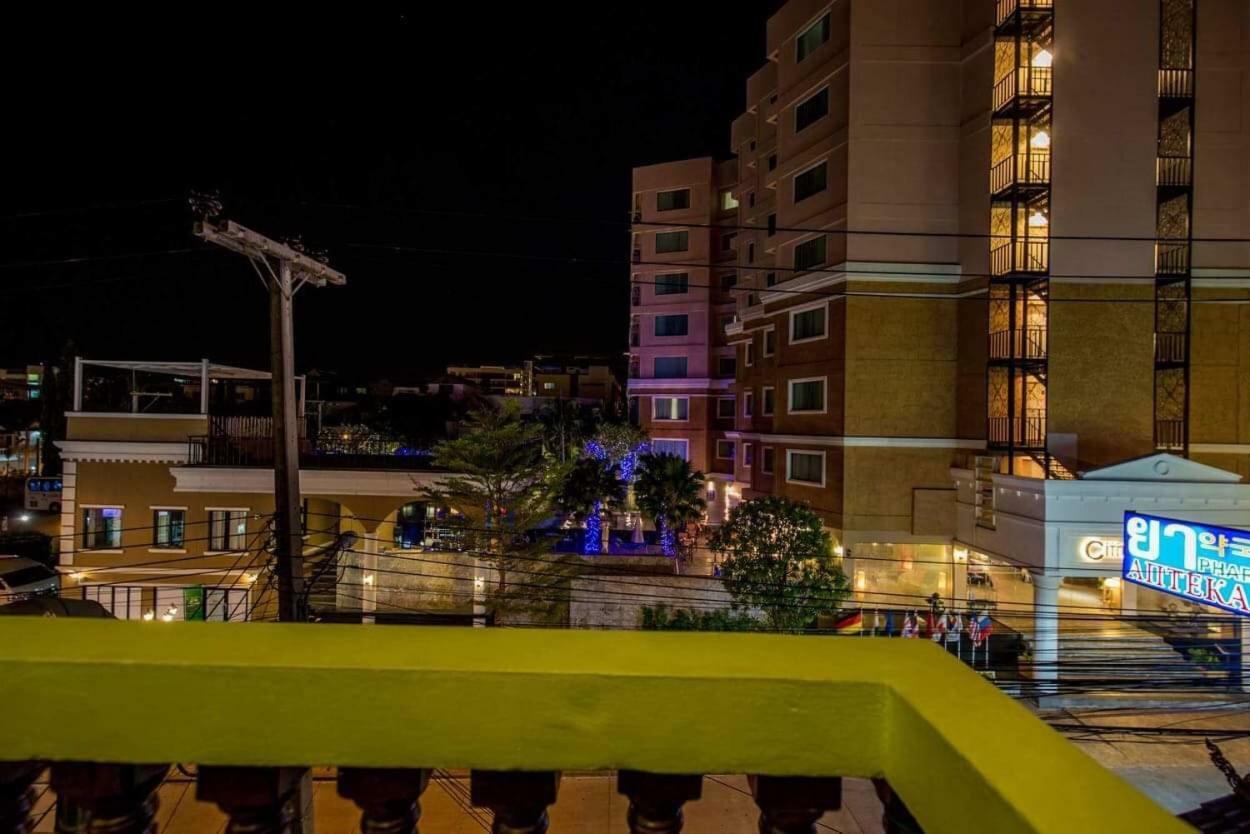 Nong Guest House Pattaya Buitenkant foto