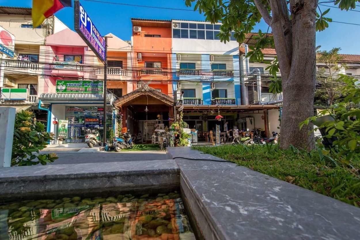 Nong Guest House Pattaya Buitenkant foto